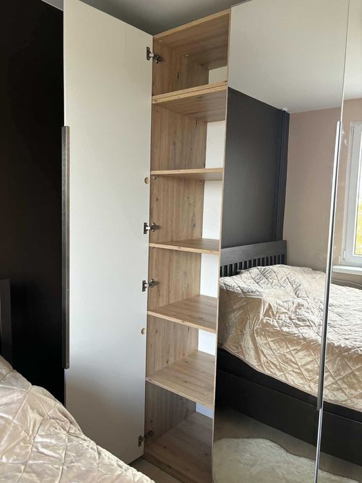 Szafa trzydrzwiowa z lustrami -nowa, pojemna, elegancka