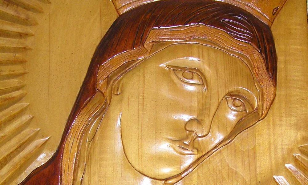 Икона резная  Дева Мария