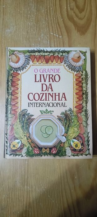 Livro de culinária internacional