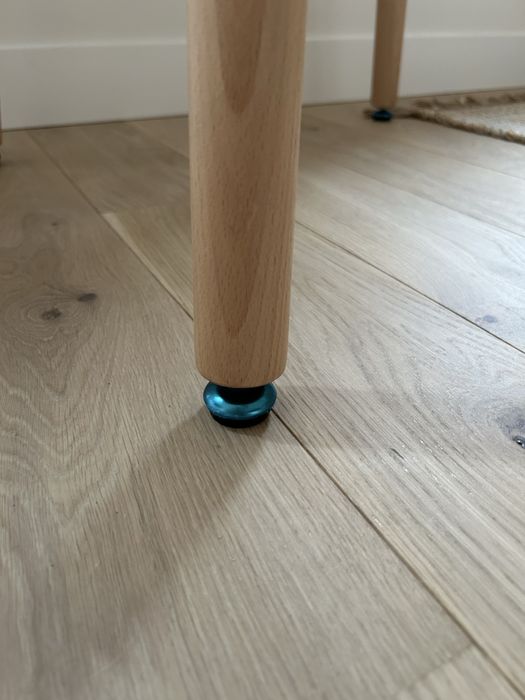 Stół okrągły 80 cm  w stylu skandynawskim