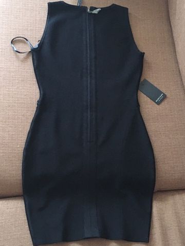Sukienka czarna marki Marciano by Guess.