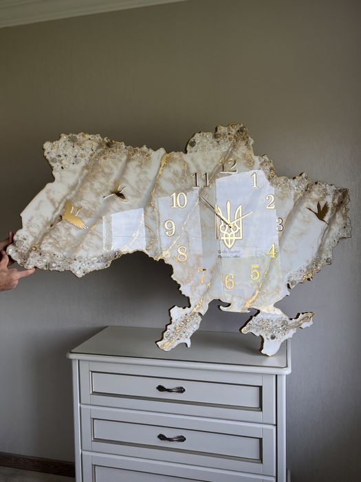 Настінний годинник «Карта України» з епоксидної смоли