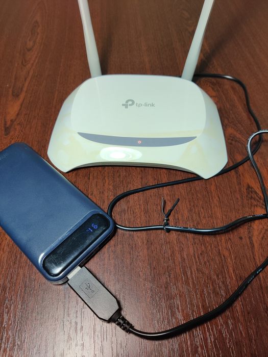 Кабелі живлення для роутера від павербанка