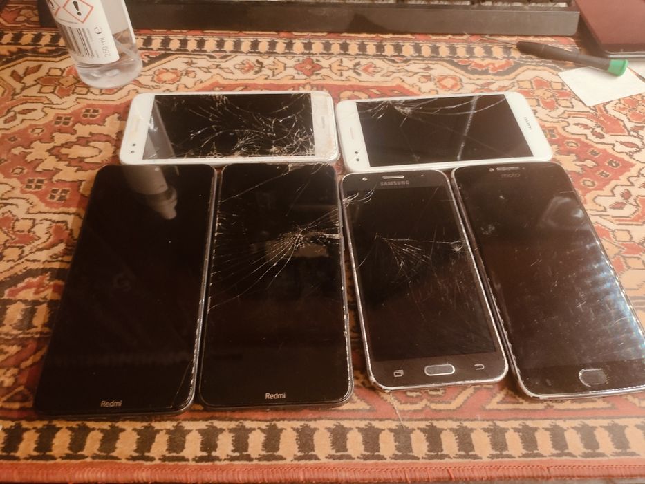 Redmi Samsung Motorola Huawei