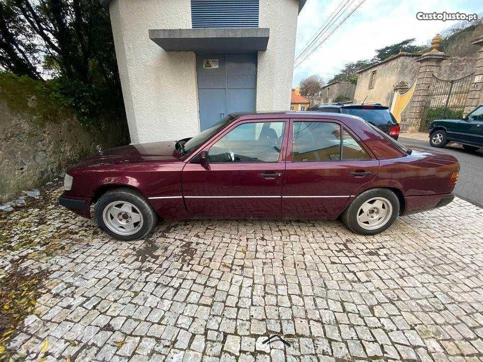 Mercedes 250D w124