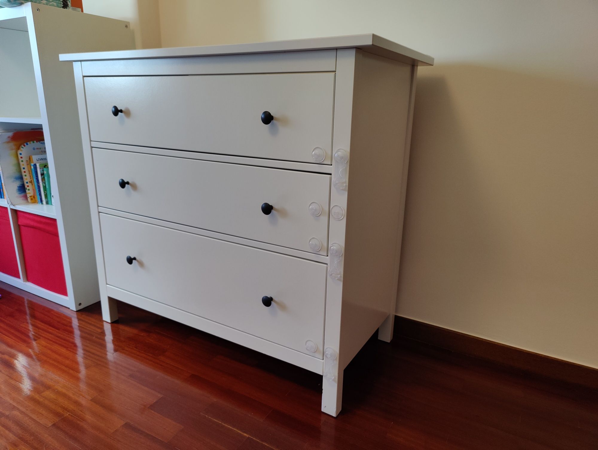 Cómoda Hemnes c/ 3 gavetas