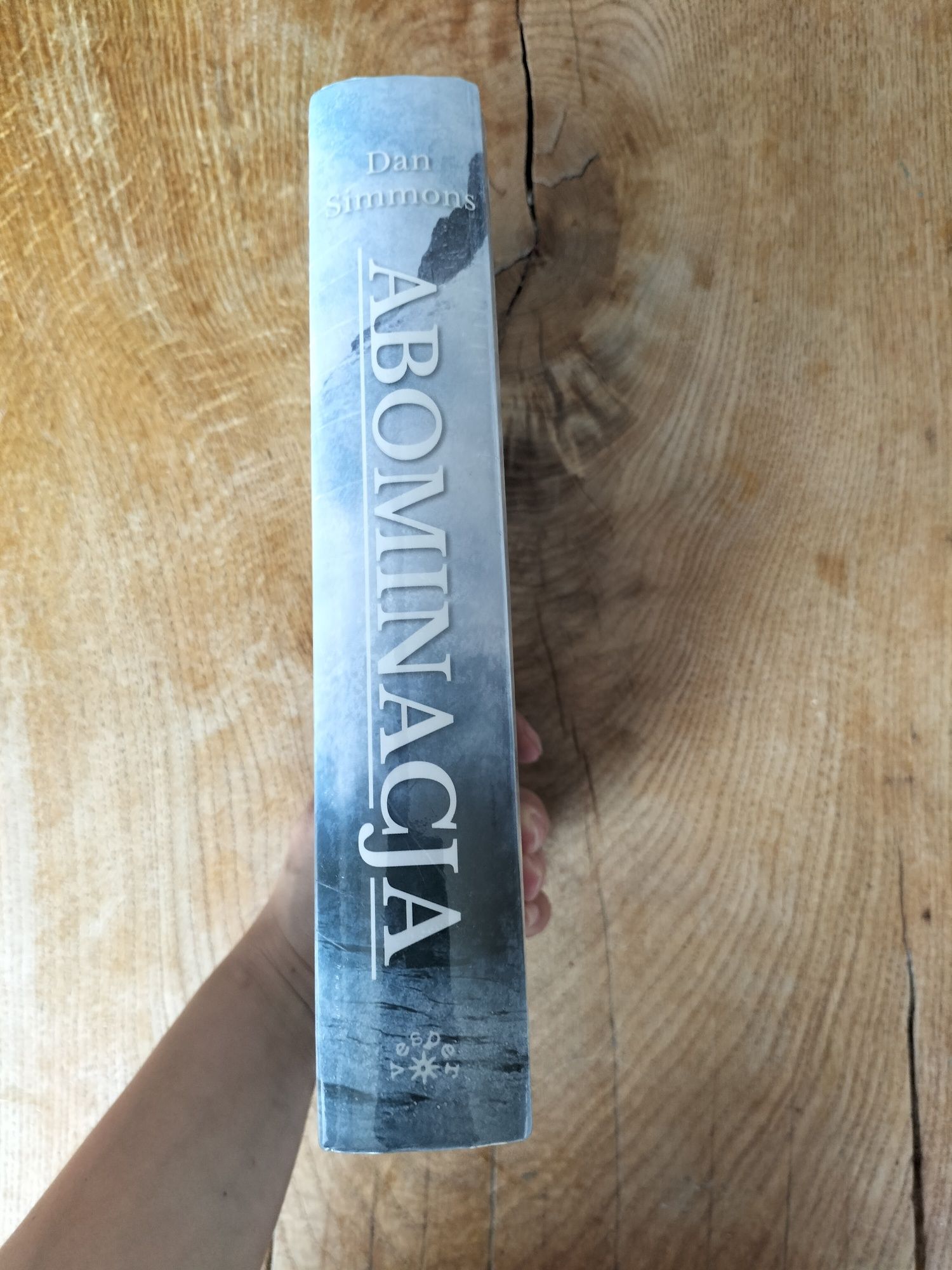 Dan Simmons "Abominacja"