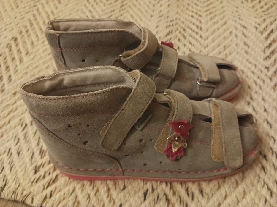 Kapcie dziecięce Danielki rozm. 32