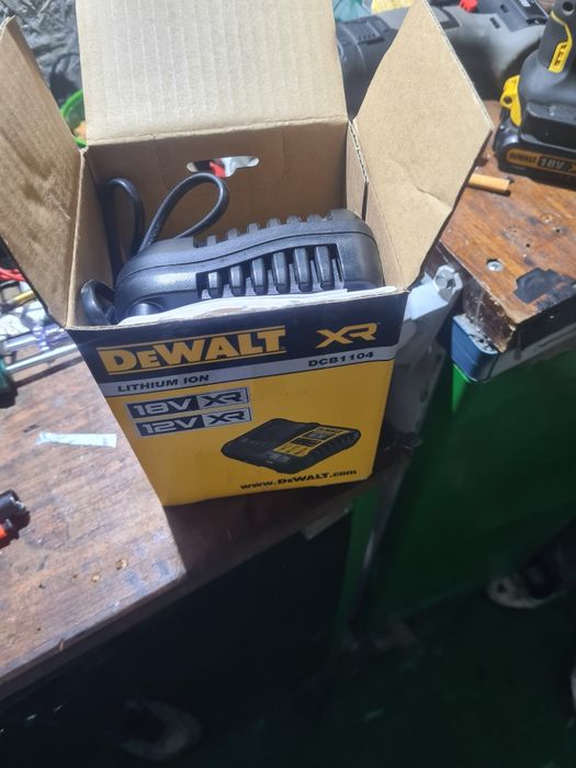 Aparafusadora dewalt de impacto