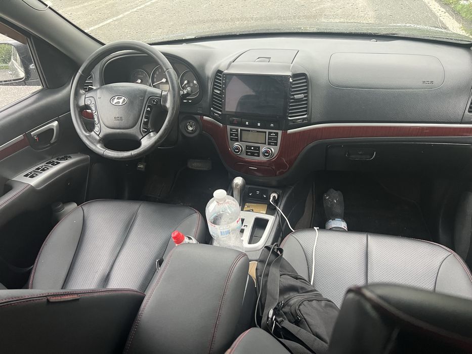 Продам Hyundai Санта-Фе 2008 год 2.2 дизель