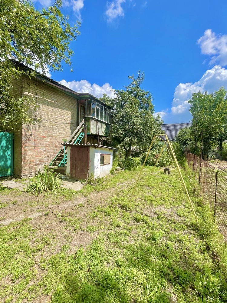 Продаж будинку м.Київ,вулиця Соснова.Метро Академмістечко.