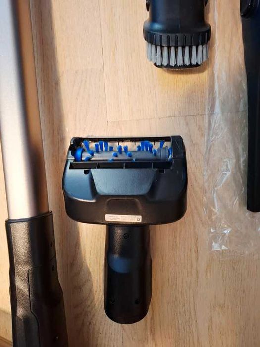 Odkurzacz pionowy Philips 8000 XC8049/01