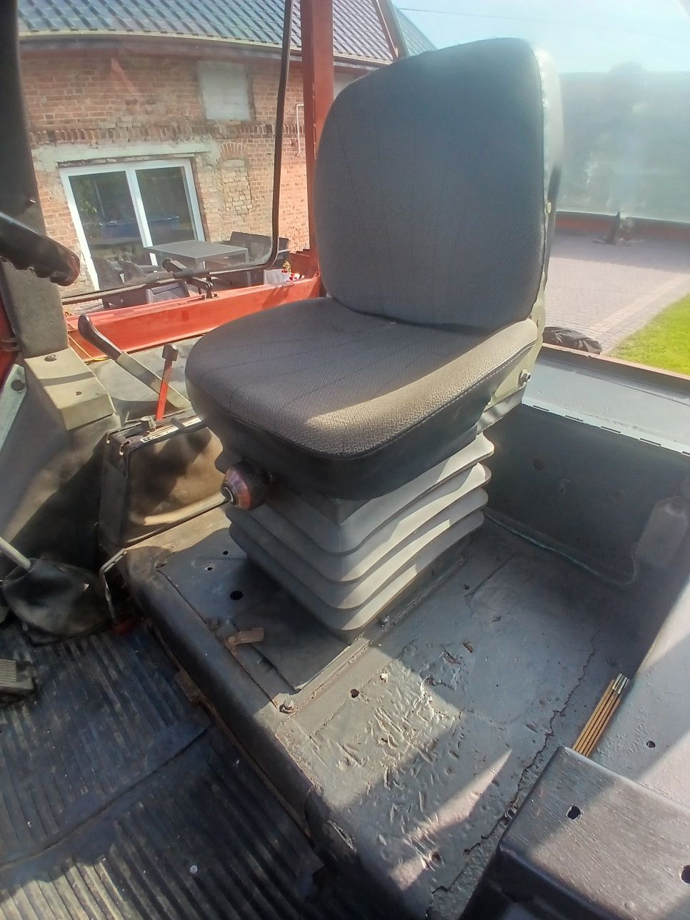 Sprzedam ciągnik  mtz 82