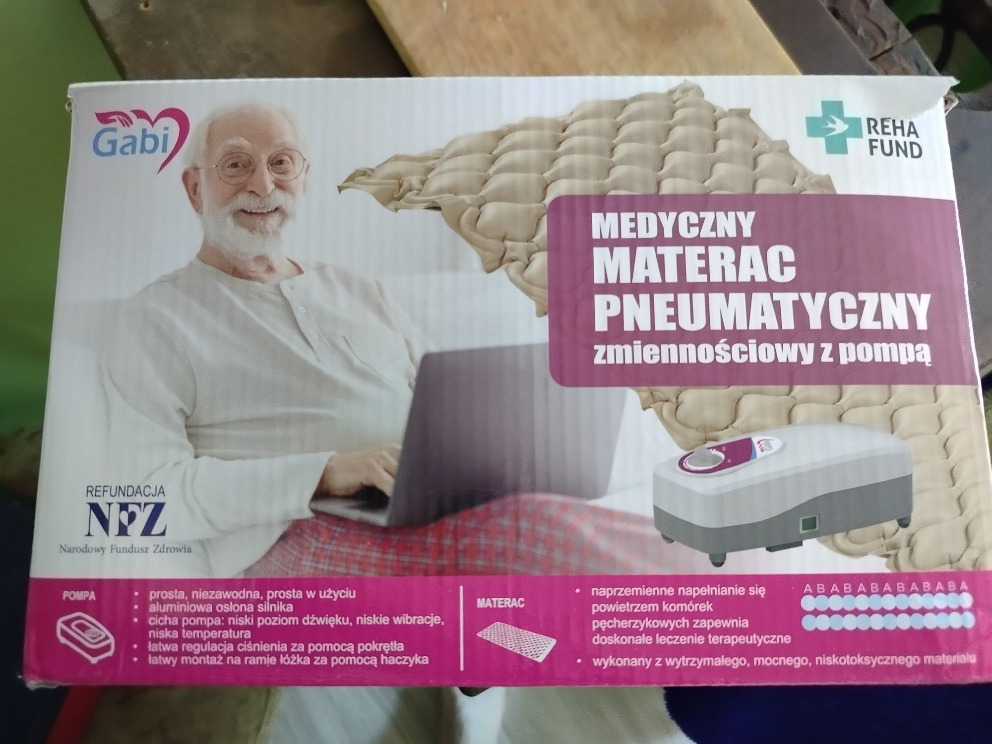 Materac odleżynowy