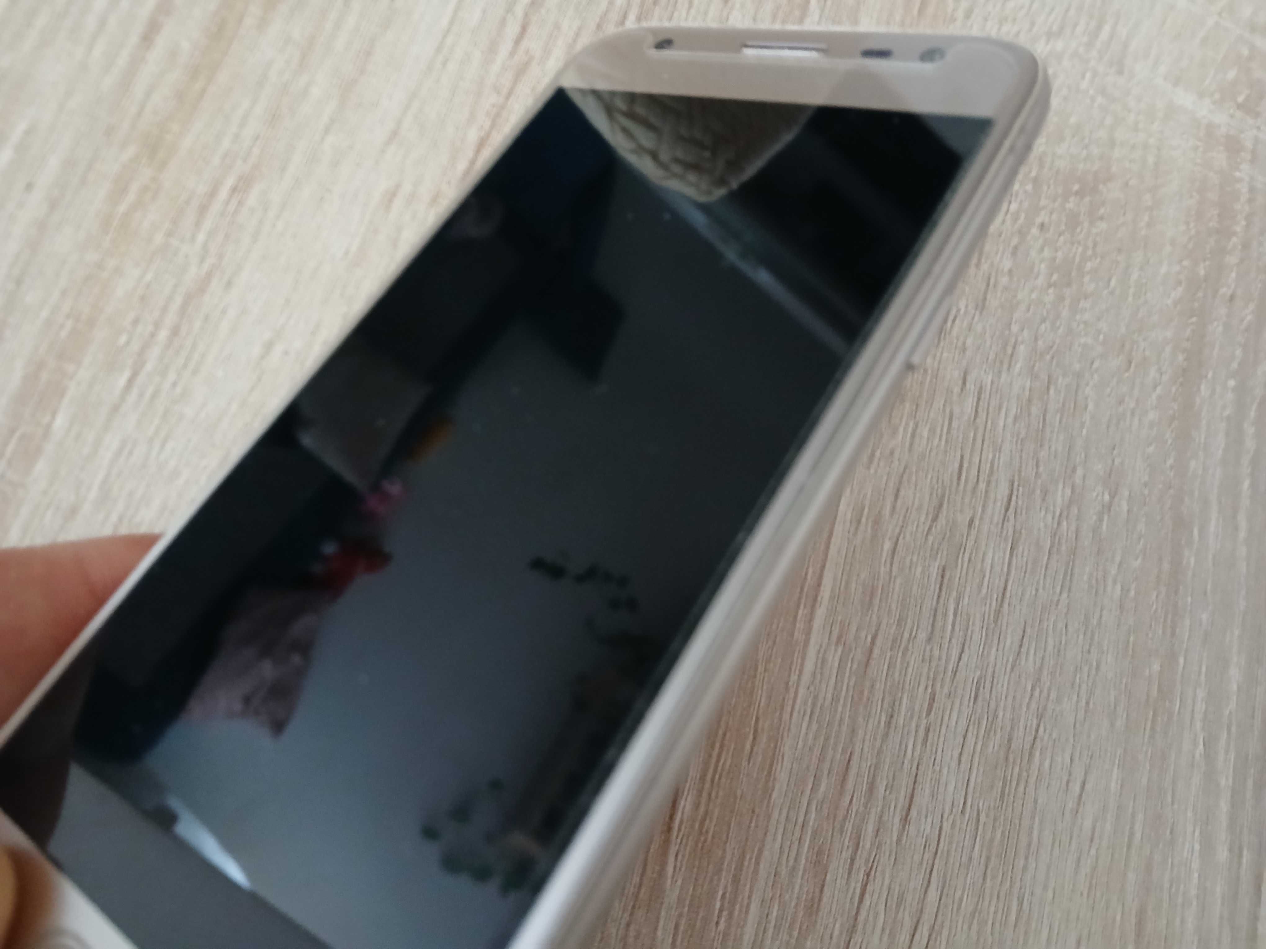 Smartfon Samsung Galaxy J3 2017 duos