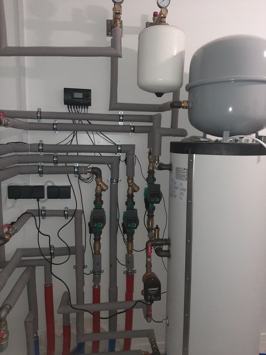 Hydraulik-Monter instalacji sanitarnych