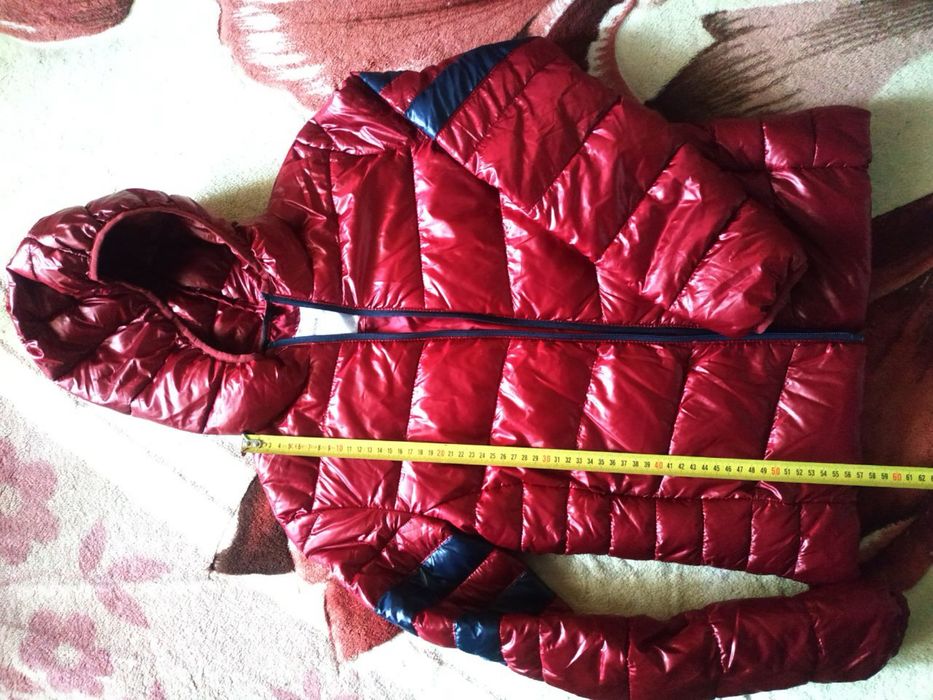 Жіноча осіння куртка