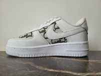 Nowe sneakersy Nike Air Force 1 z wzorem Dior