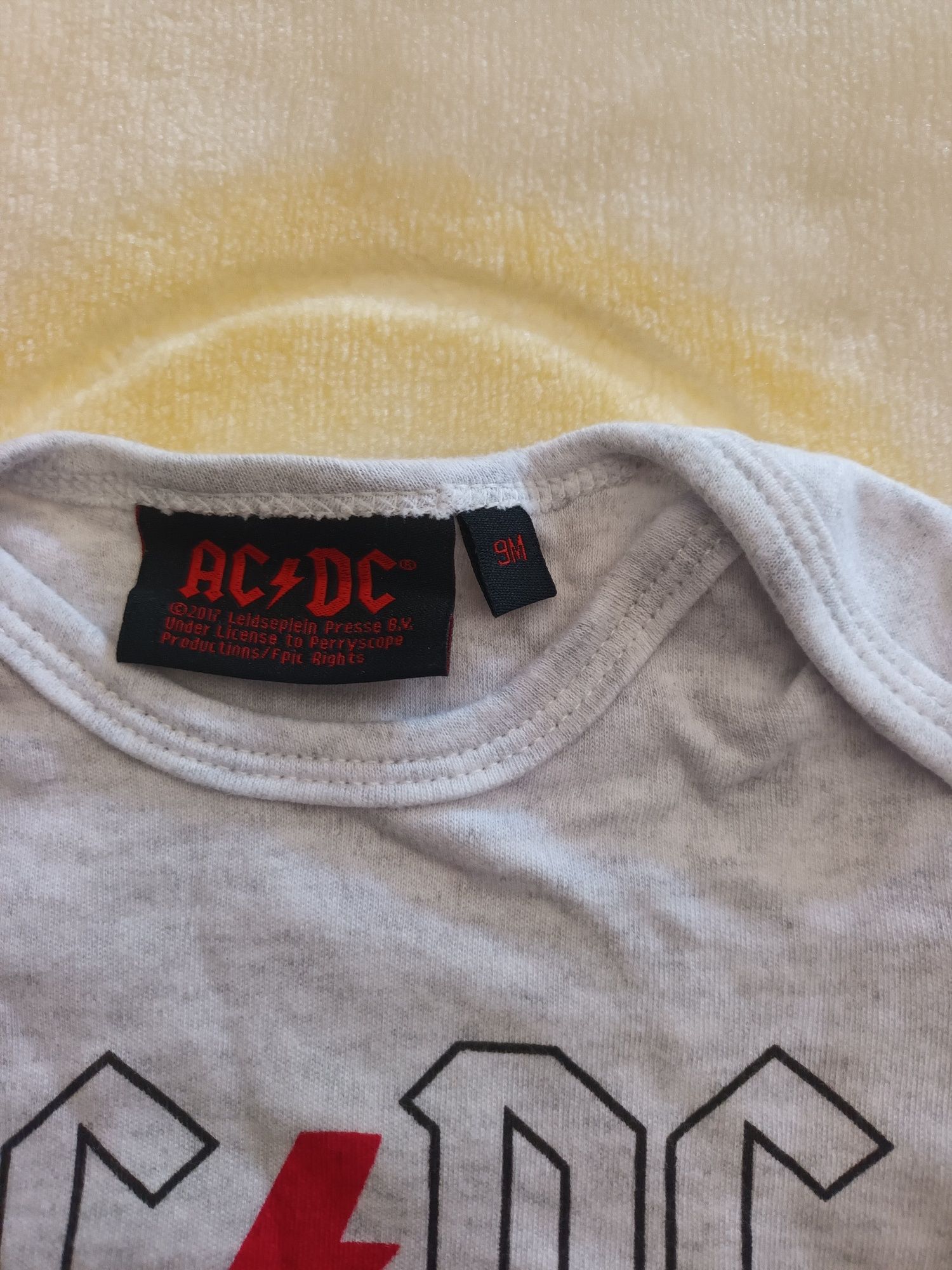 Babygrow banda AC DC