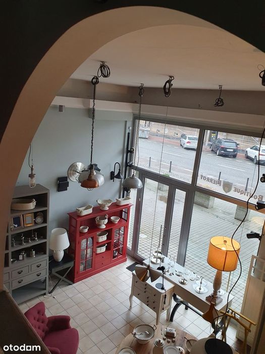 Lokal usługowy handlowy duża witryna wejście z ulicy 62 m2