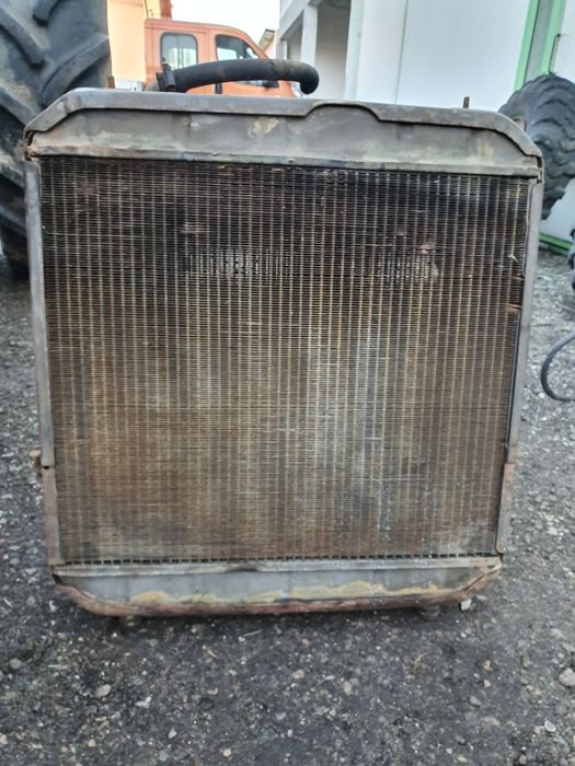 Chłodnica Maska ciągnika Fortschritt ZT323 ZT303 silnik E524 IFA E514