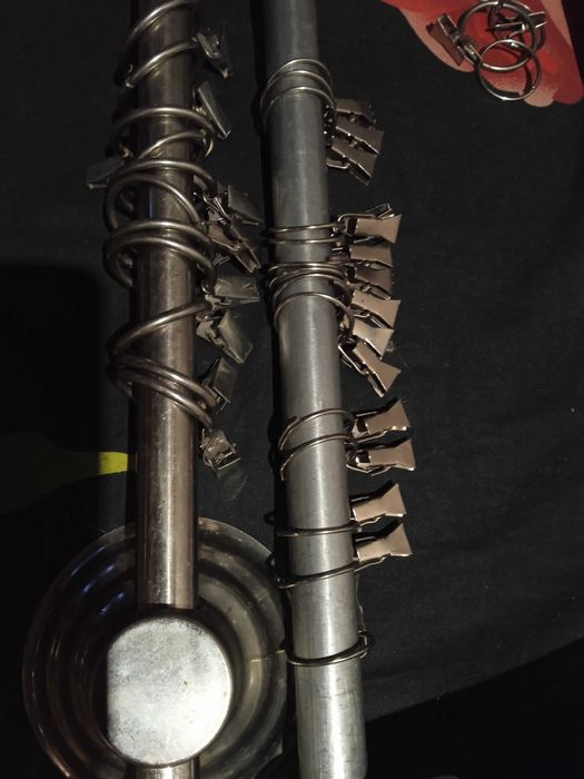 Карниз никилированный с кольцами Продам супница горшки для жаркого