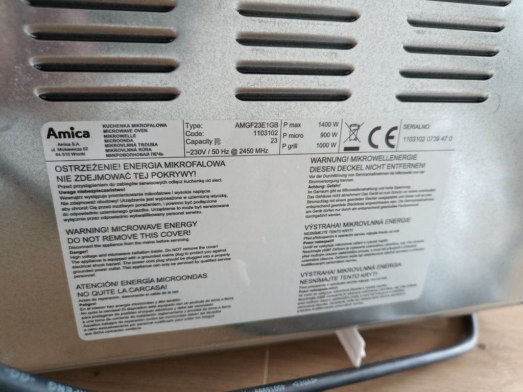 Mikrofalówka AMICA AMGF23E1GB