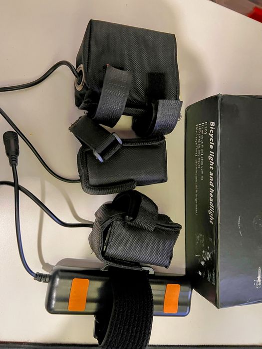 Luz bicicleta e baterias