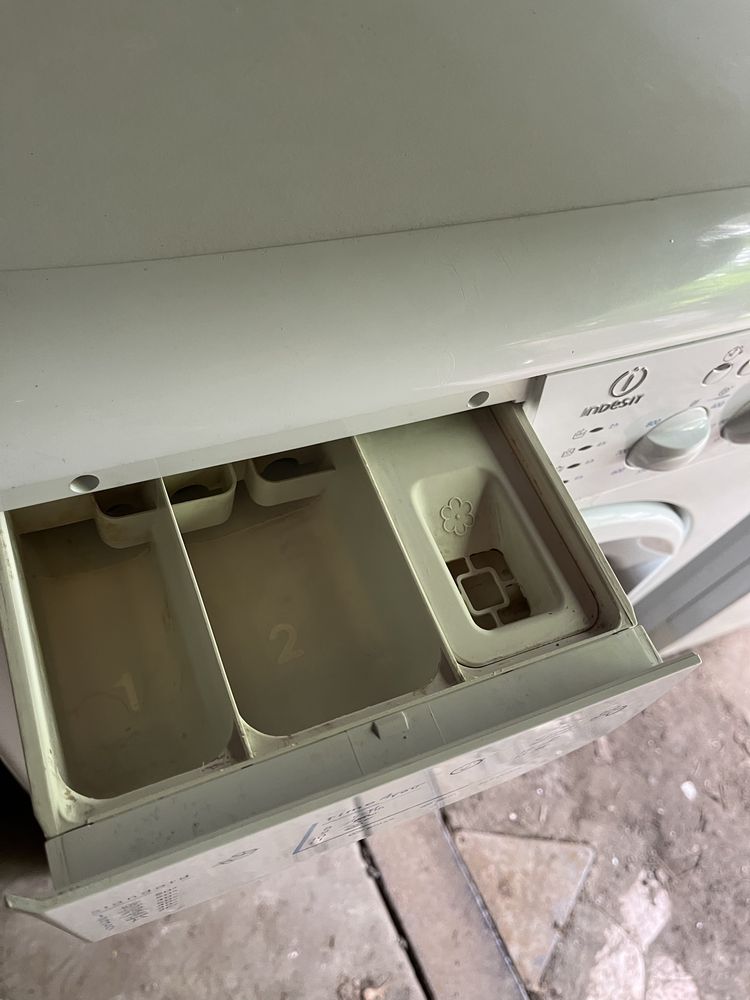 Стиральная машинка Indesit