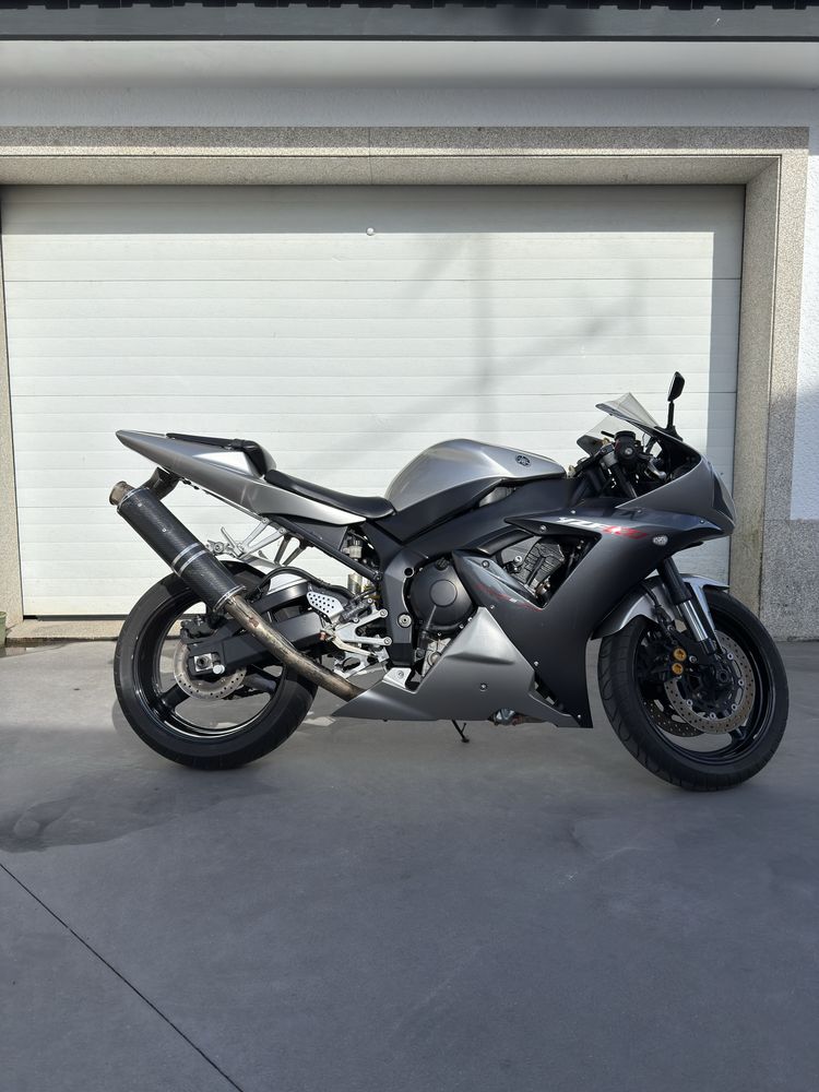 Yamaha yzf-R1 2003