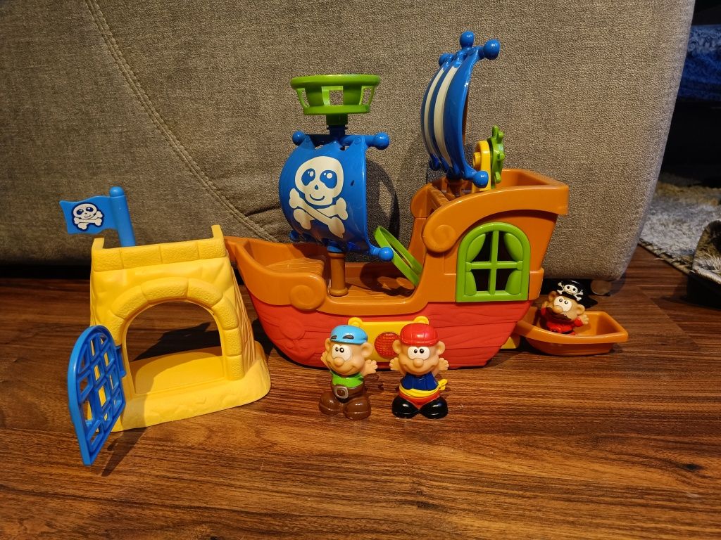 Statek piracki dla małych dzieci, gra, świeci