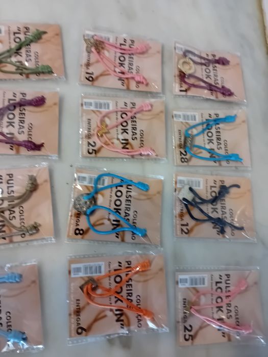 Conjunto de Pulseira Brindes Correio da Manhã