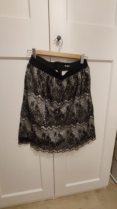 Spódnica z koronką 34-36/ xs-s
