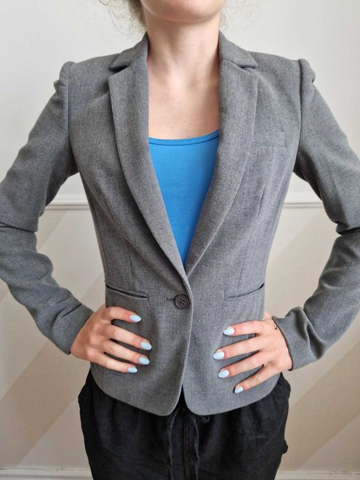 Szary żakiet Bershka rozm S, 165cm