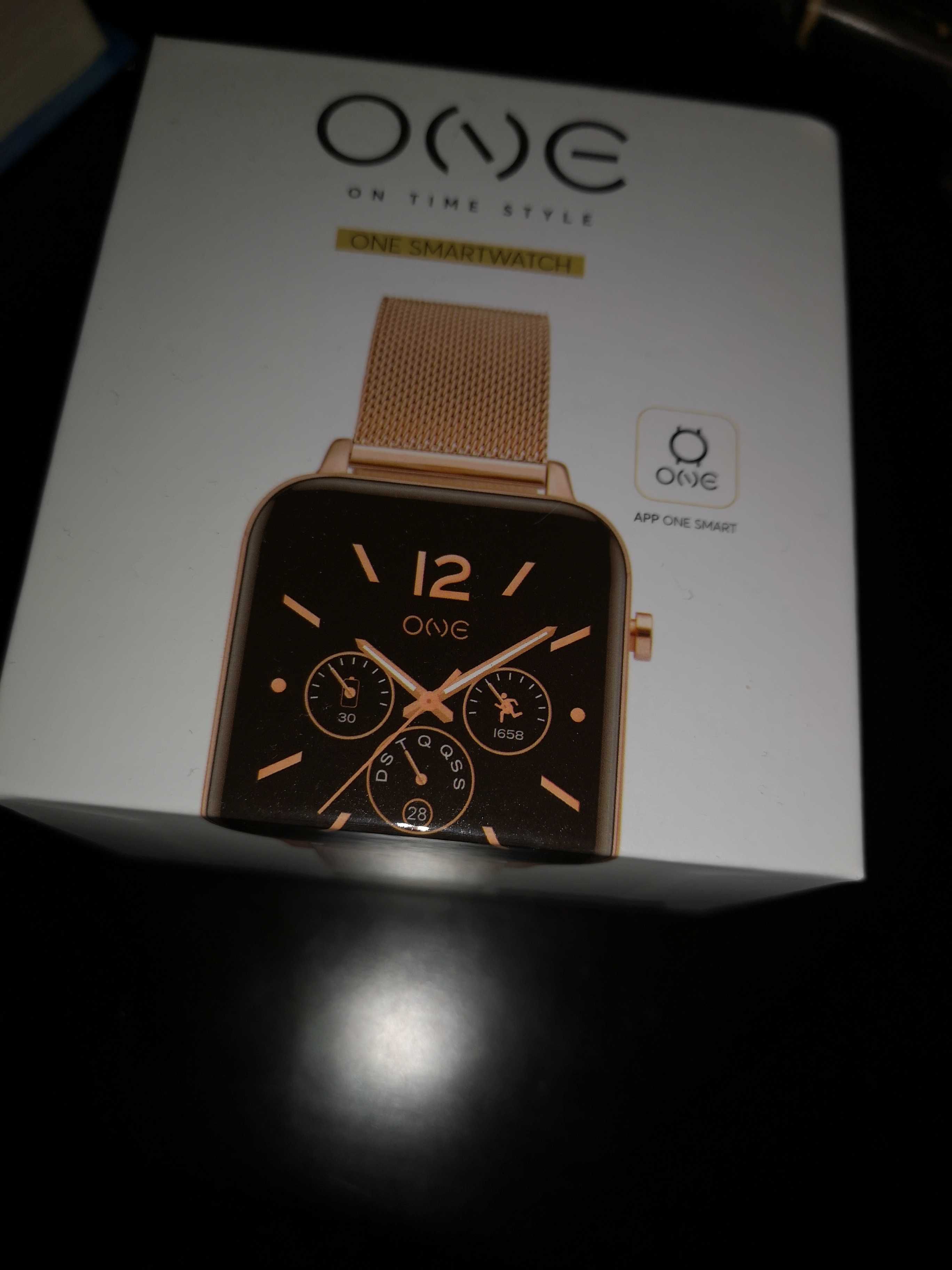 Smartwatch ONE Rose Gold