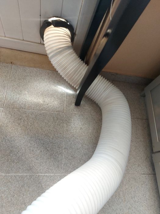 Ar condicionado e desumificador portàtil Comfee