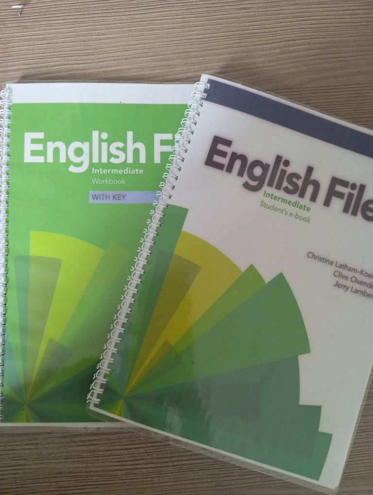 English file 4th edition Intermediate