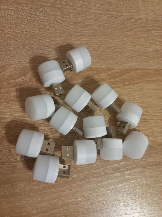 Лед Led лампочки
Матеріал:екологічний ПВХ
Потужність: 1W та 3W