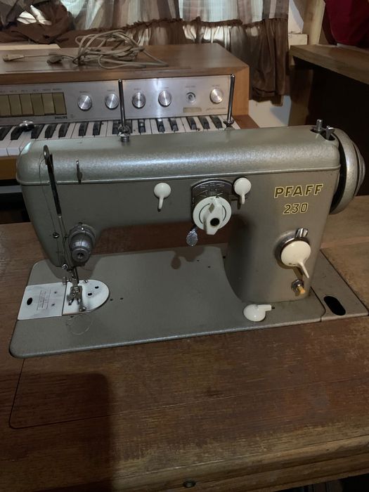 Старінні Швейні машини 4 штук самовывоз