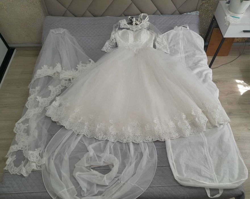 Продам Весільну сукню