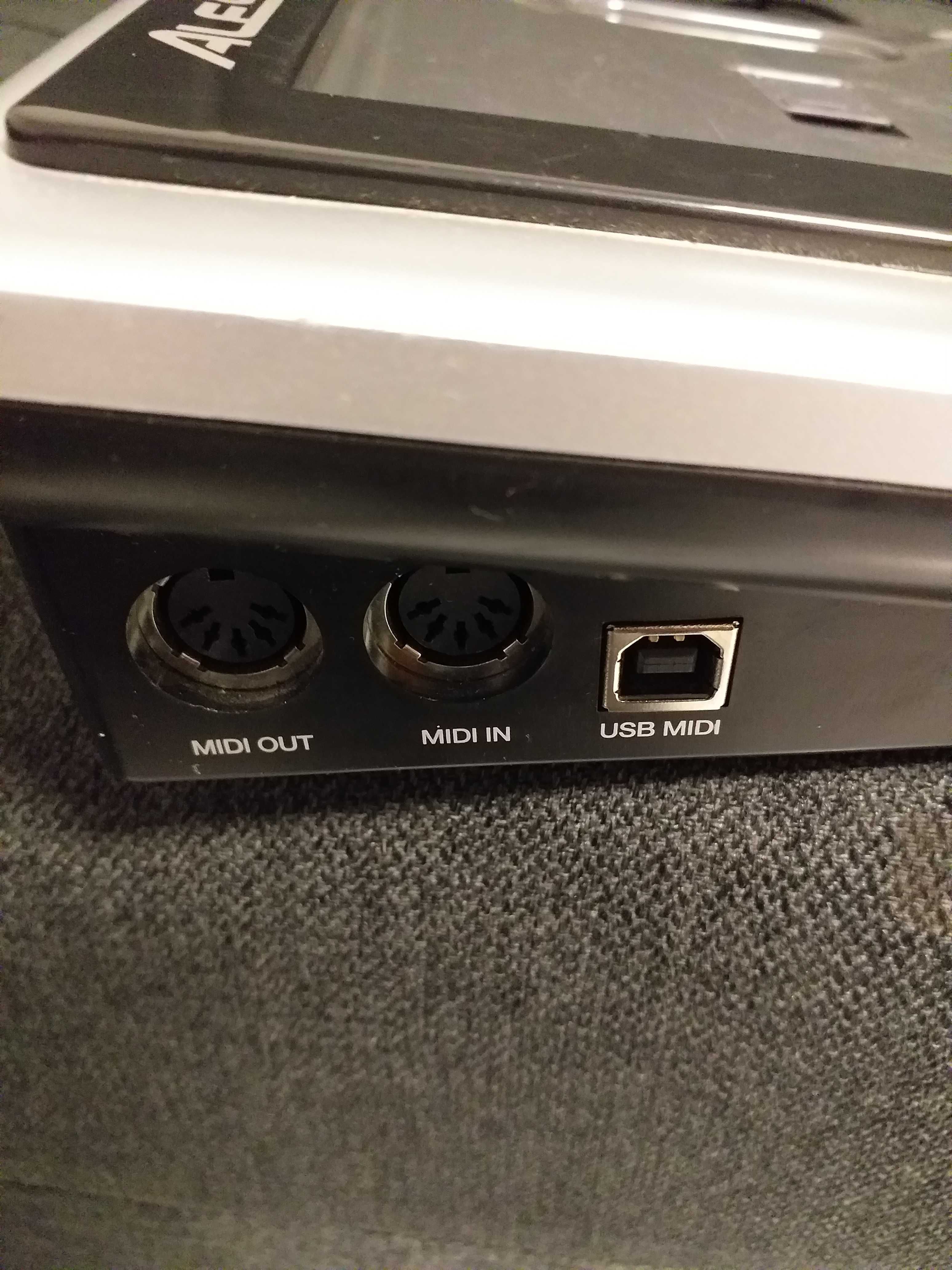 Alesis io dock  interfejs