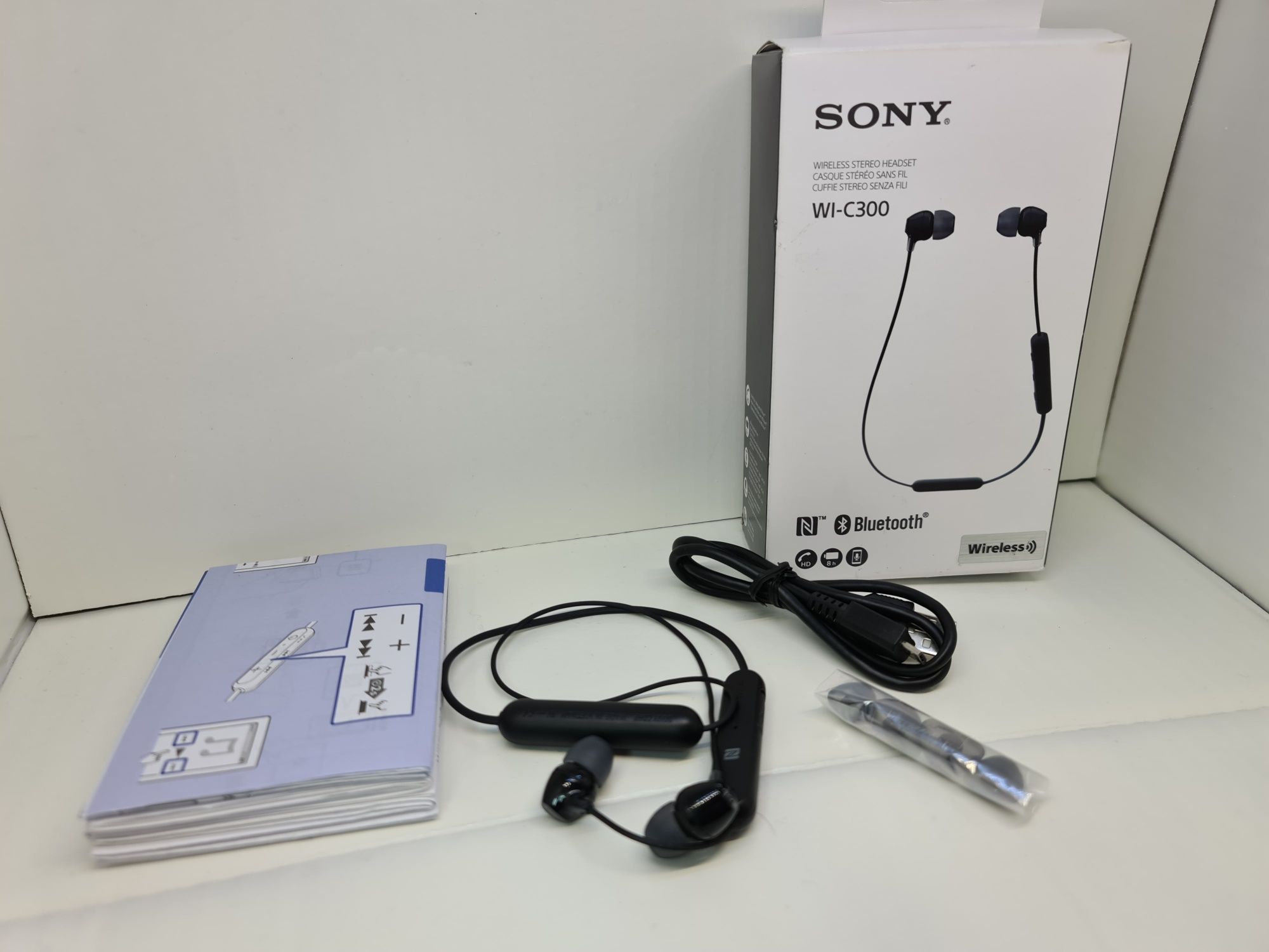 Безпровідні навушники Sony WI-C300 NFC Bluetooth