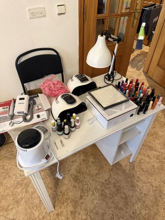Vendo materiais de unhas