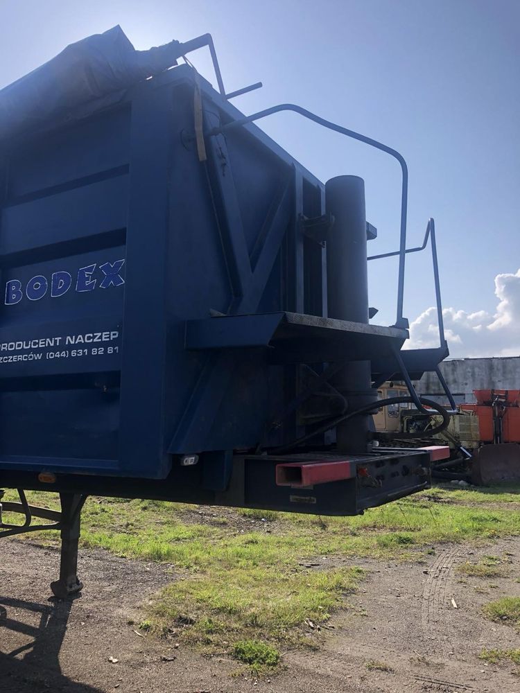Напівпричіп самоскид Bodex