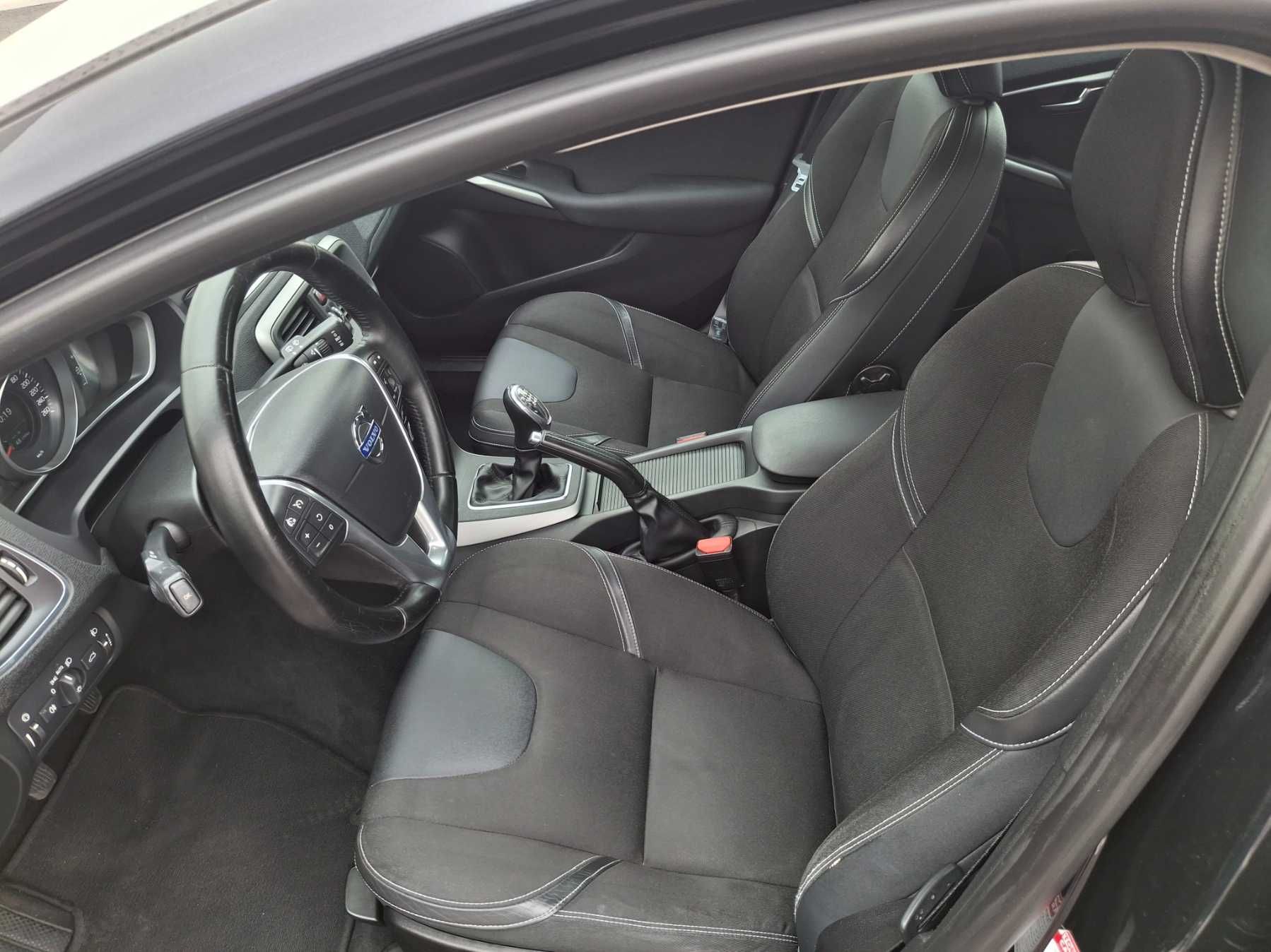 Volvo V40 1.6 D2 Momentum 170000km