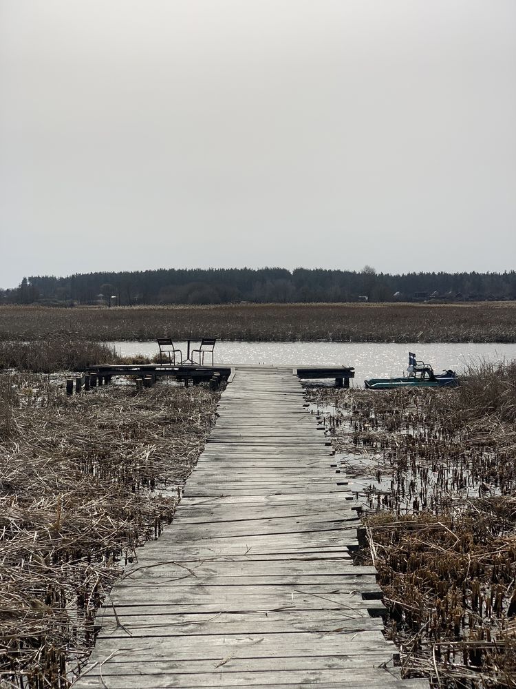 Дачу біля водосховища