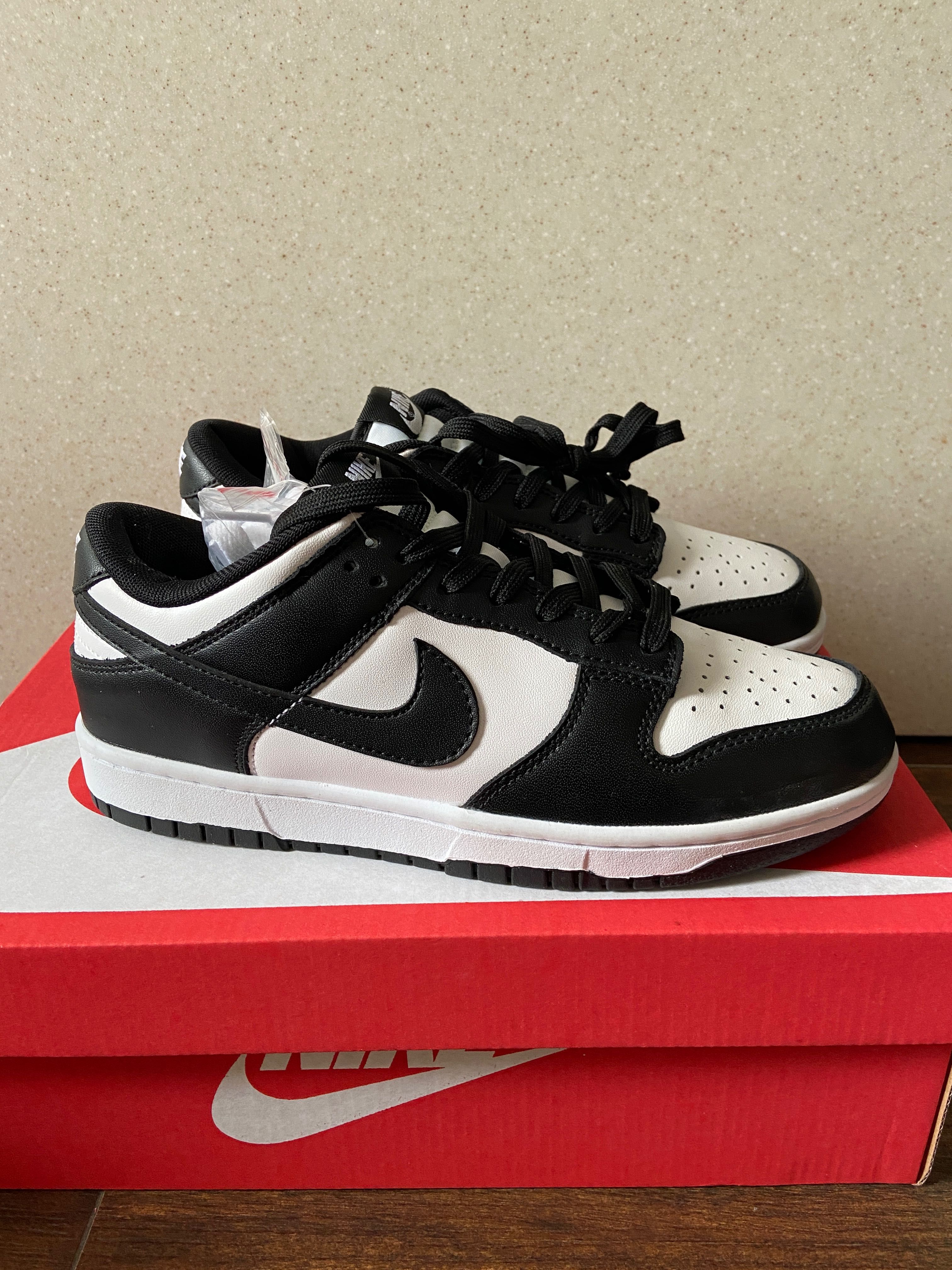 [Нові] Жіночі Nike Dunk Low Retro White Black Panda