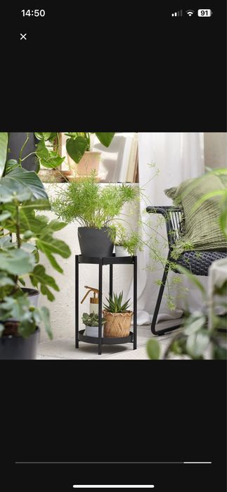 Conjunto de floreiras, uma do Ikea e outra da Amazon