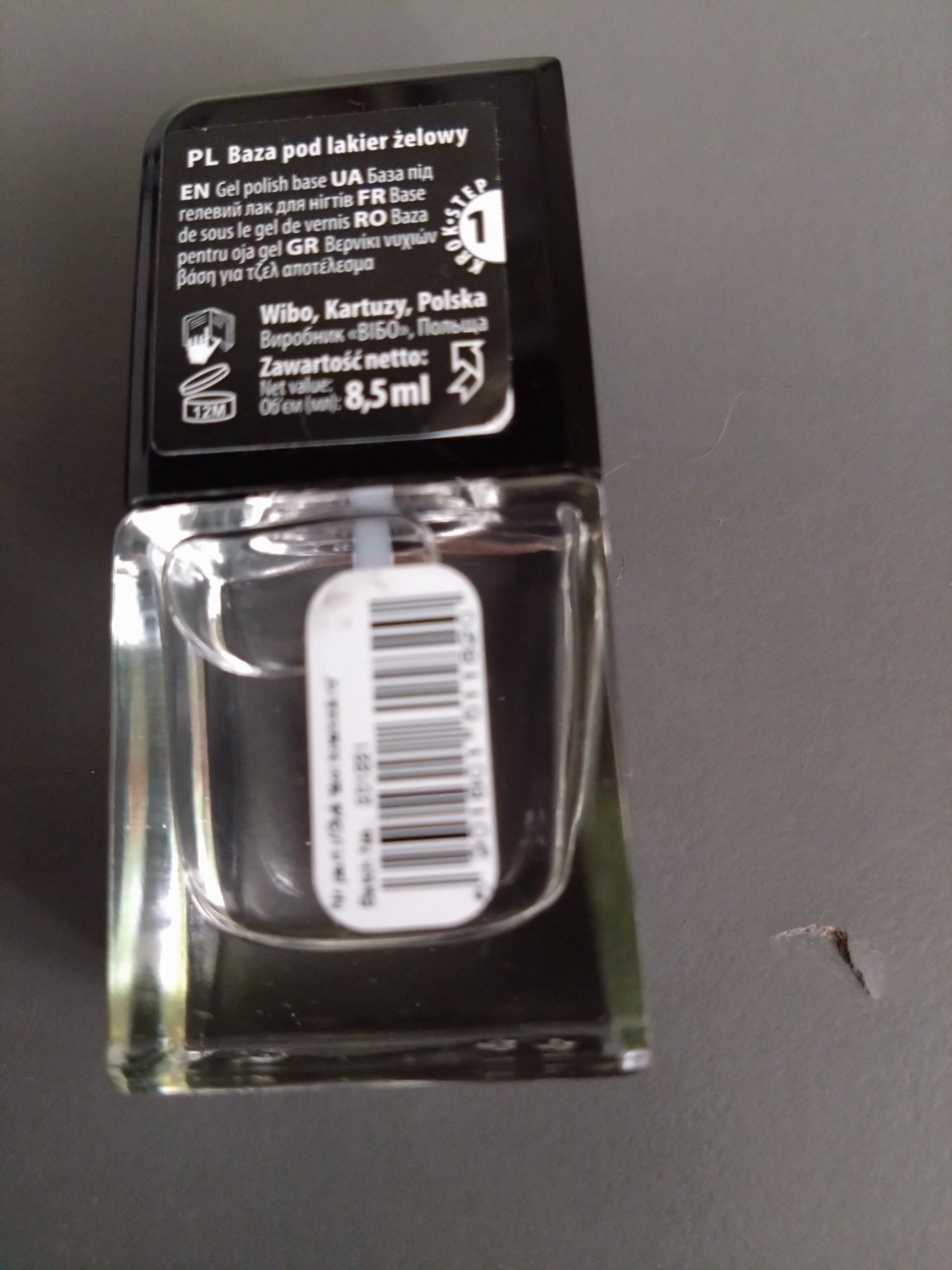 Wibo baza pod lakier żelowy Incredible Gel Base krok 1.