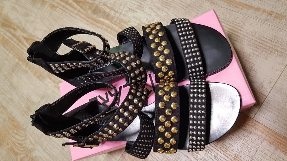 Босоножки Аttizare.